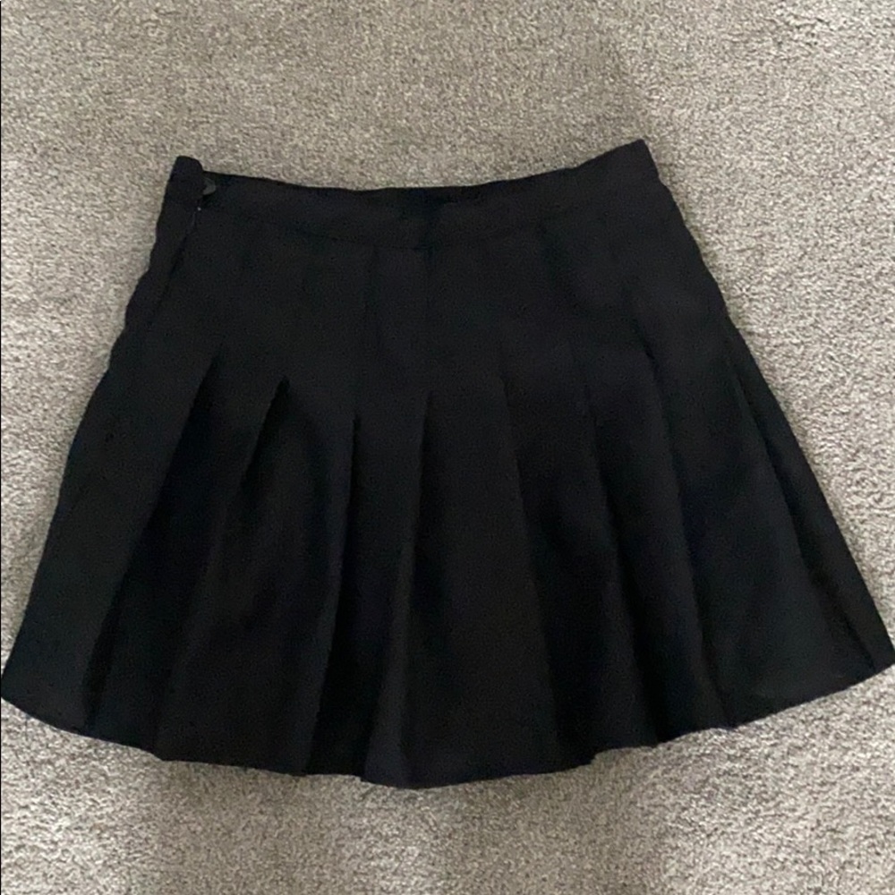 Black Pleated Mini Skirt with Zipper and Button